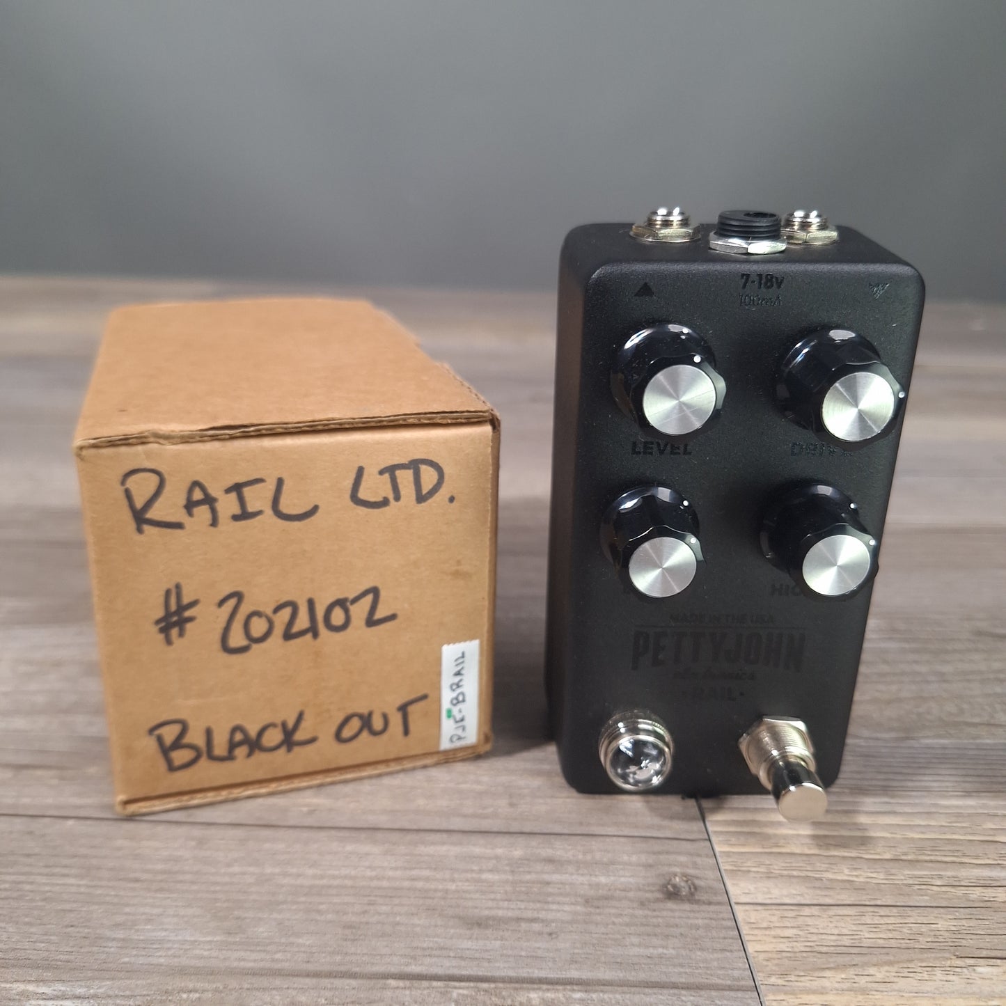 Pettyjohn Electronics Rail Fuzz Blackout (USED)