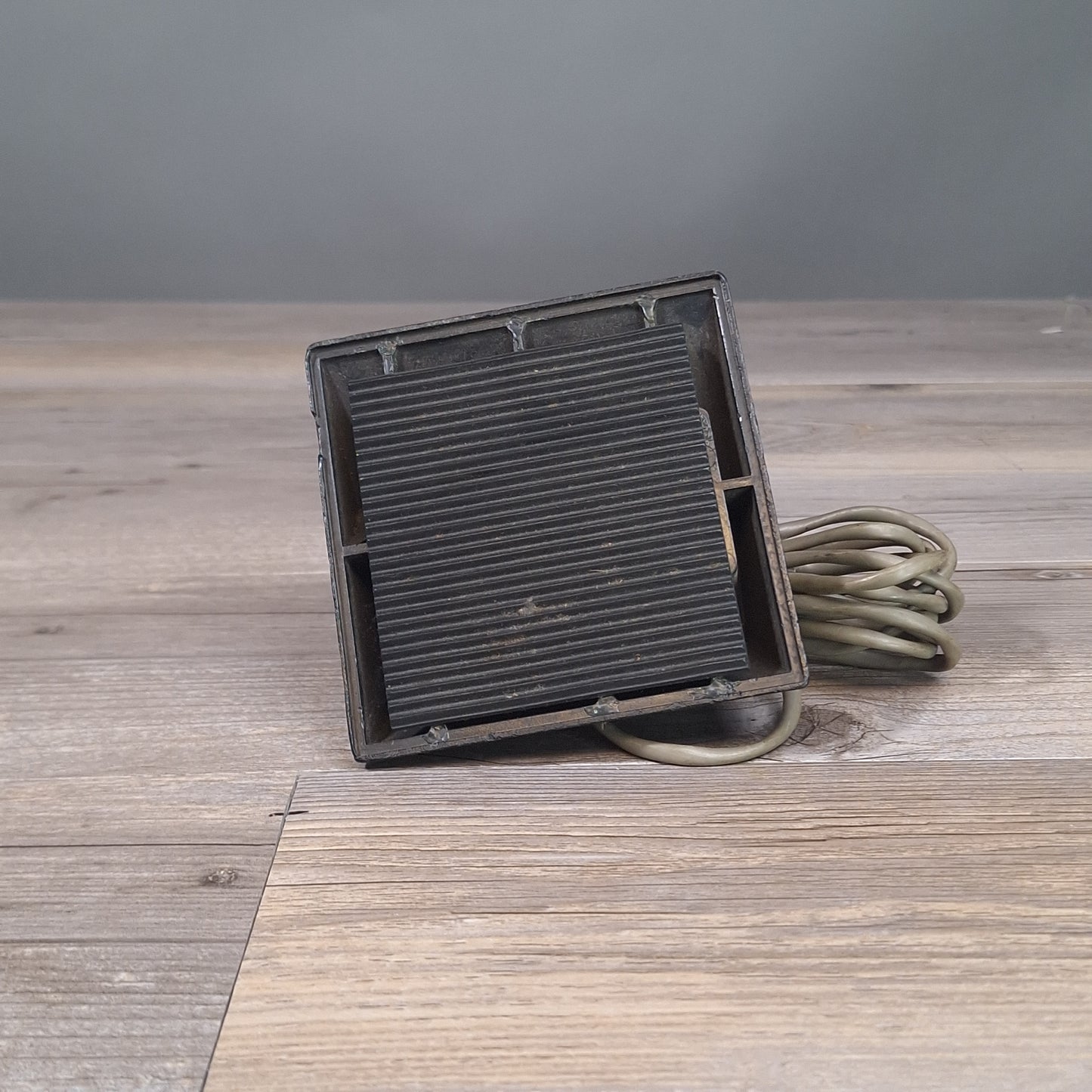 Ampeg Vintage Single Button Reverb Footswitch (USED)