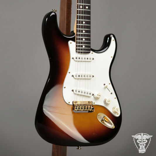 1989-1990 Fender American Stratocaster - 7.17 LBS