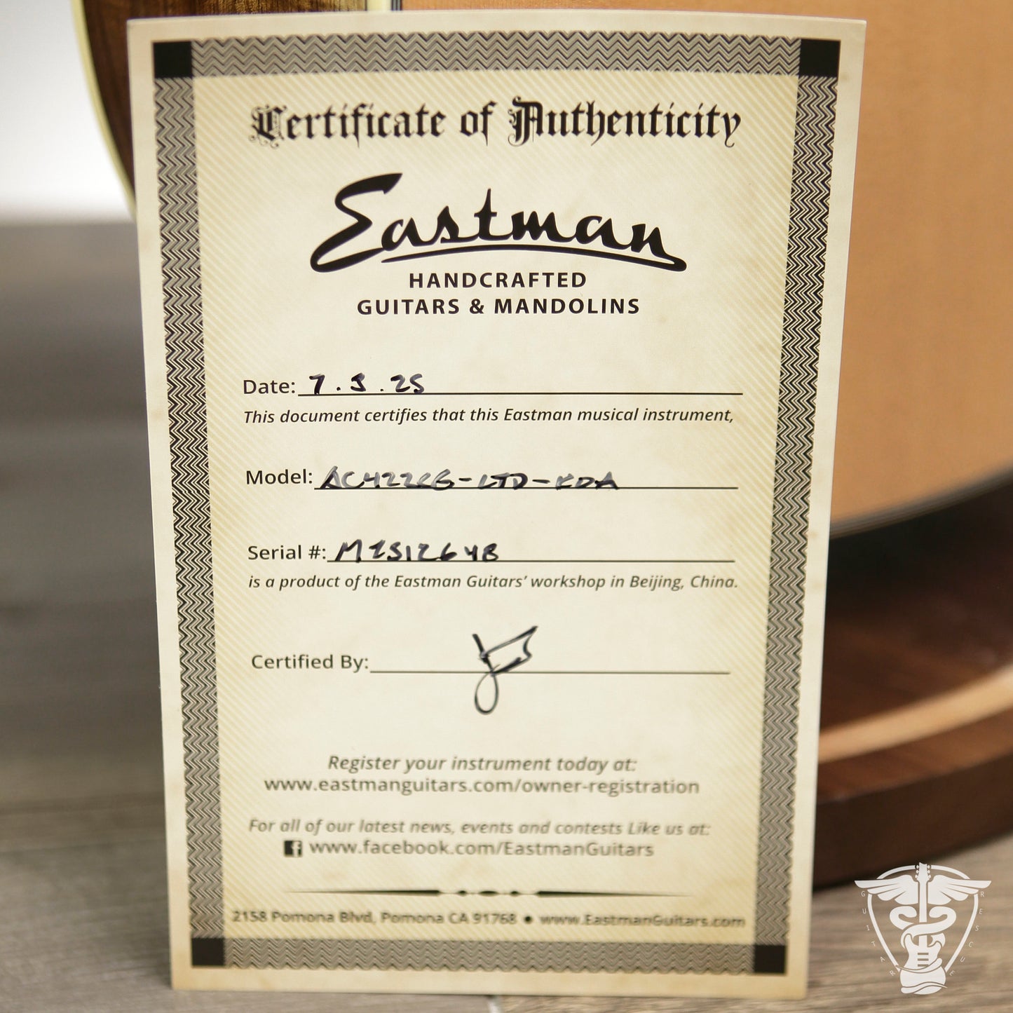 Eastman AC Solid Heritage AC422CE-LTD-KOA (Authorized Dealer) - 5.03 LBS