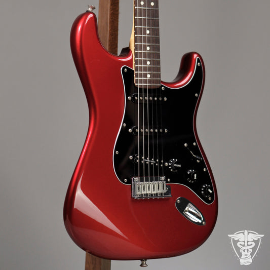 Fender American Professional Stratocaster, 2020 (Candy Apple Red Metallic)Fender American Professional Stratocaster, 2020 (Candy Apple Red Metallic)