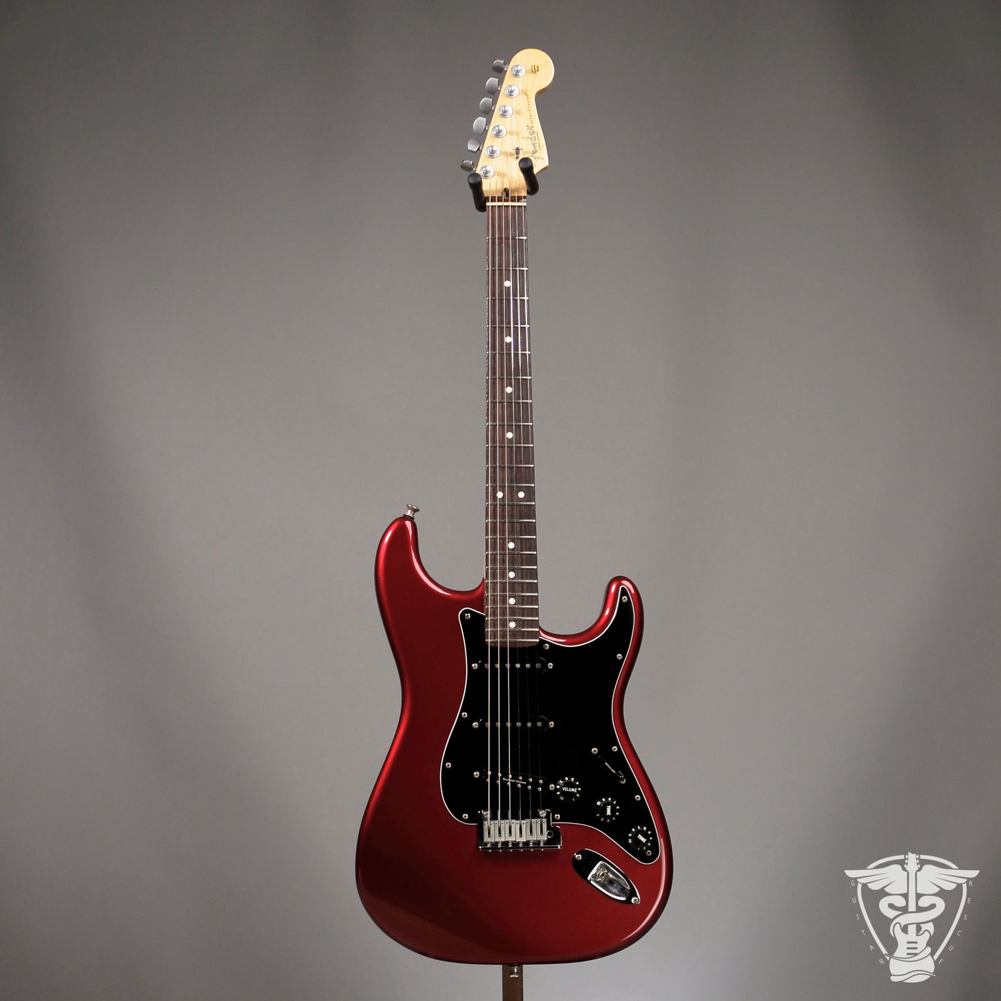 Fender American Professional Stratocaster, 2020 (Candy Apple Red Metallic)Fender American Professional Stratocaster, 2020 (Candy Apple Red Metallic)