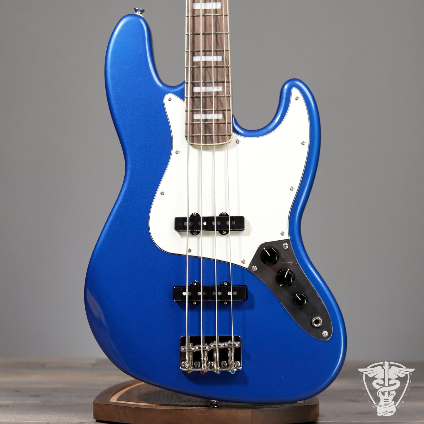 2025 Squier FSR Classic Vibe Late 60s Jazz Bass - 8.72 LBS