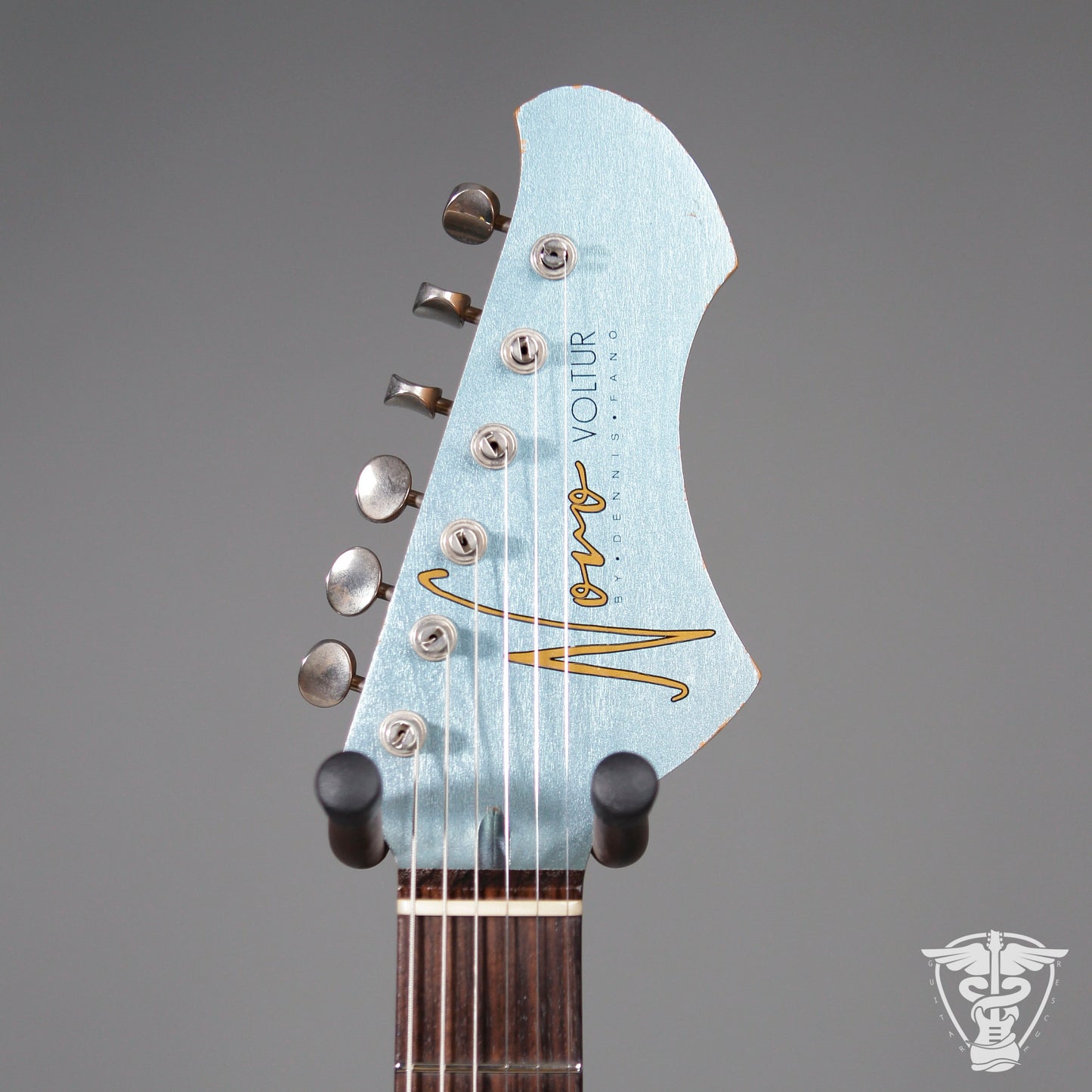 Novo Voltur Ice Metallic Blue - 6.98 LBS