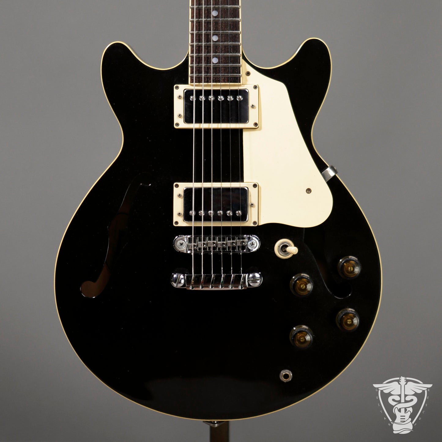 Ibanez AM100 Artist