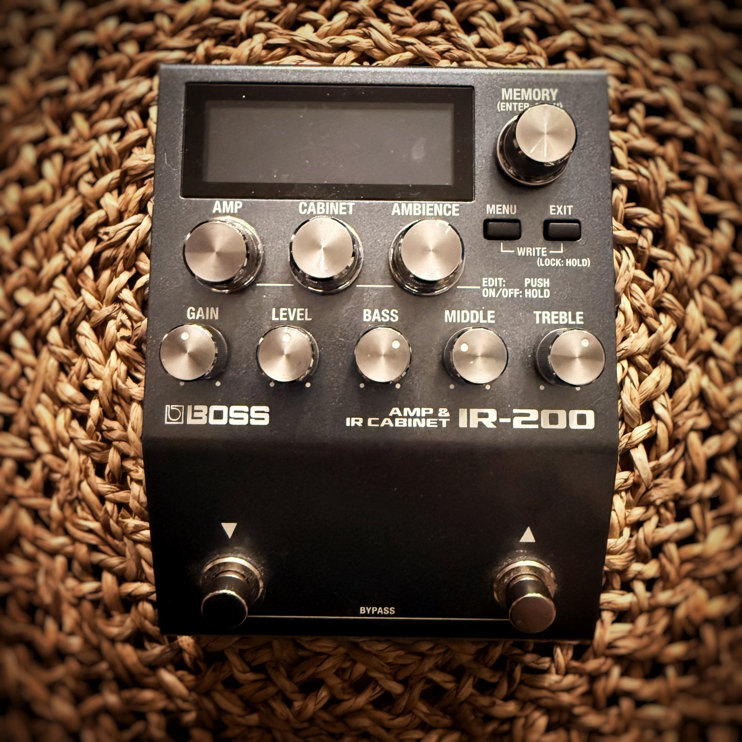 BOSS IR-200 Amp & IR Cabinet (USED)