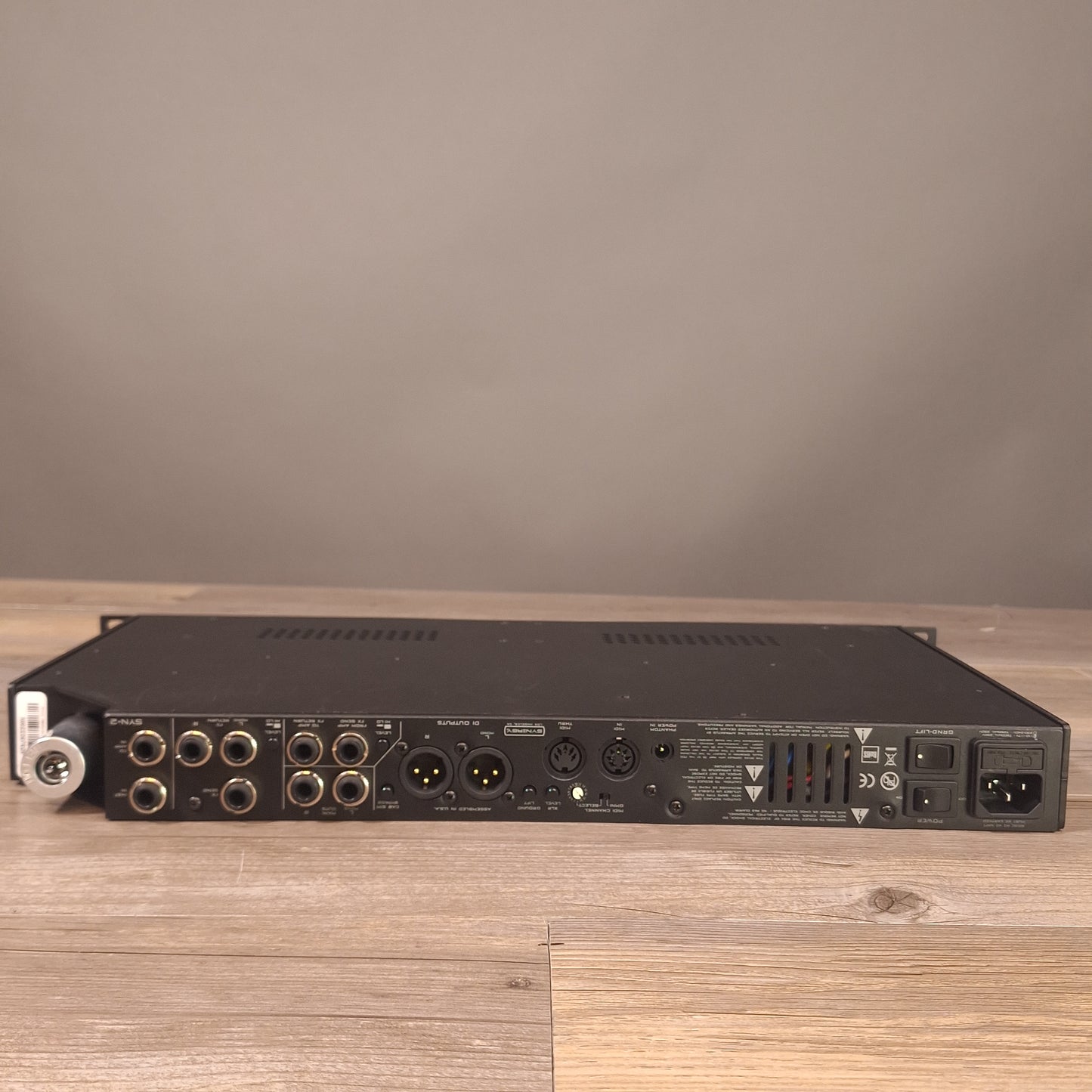 Synergy Rackmount SYN-2 (USED)