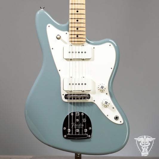 2017 Fender American Professional Jazzmaster - 8.08 LBS