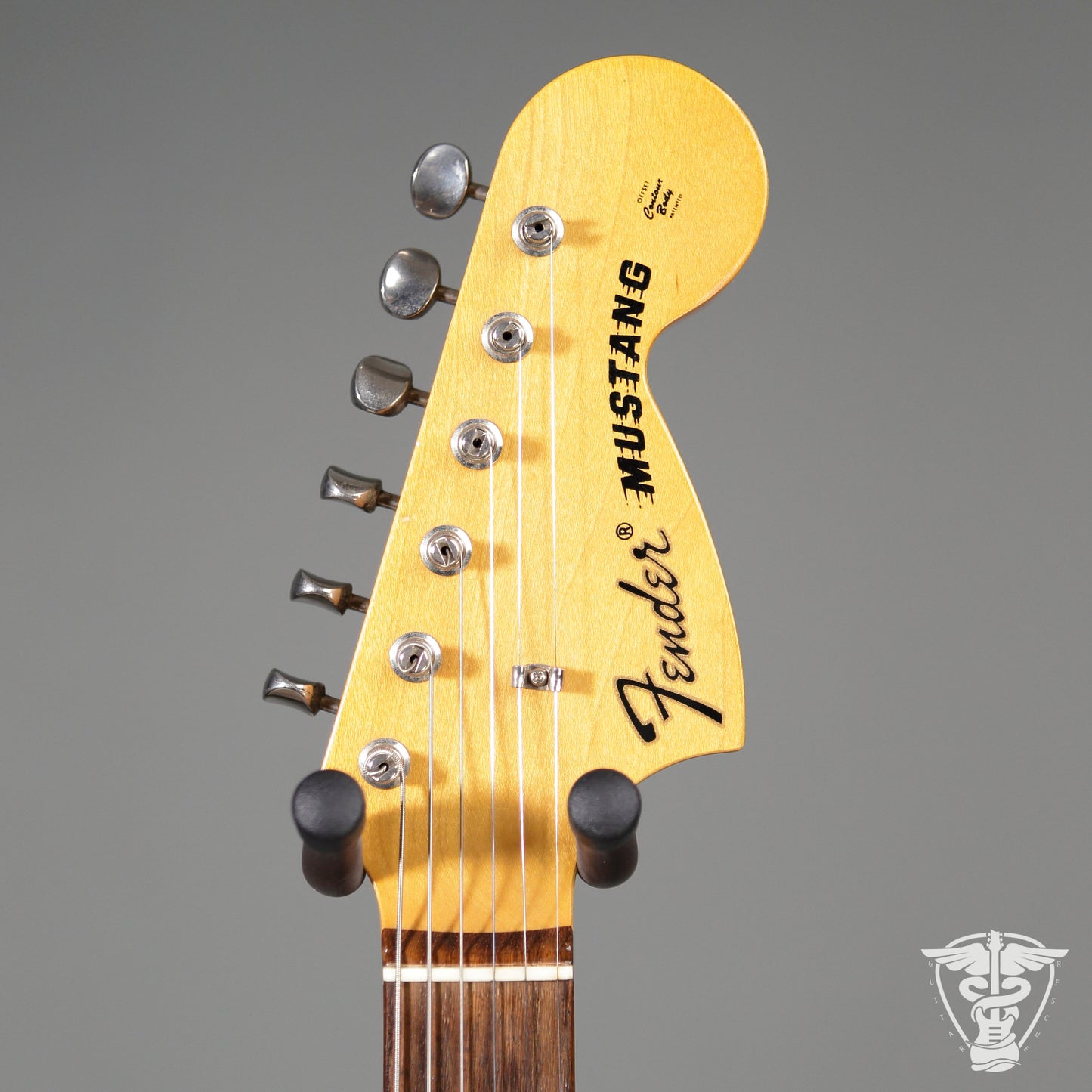 Fender MG-65 Mustang Reissue MIJ - 7.88 LBS