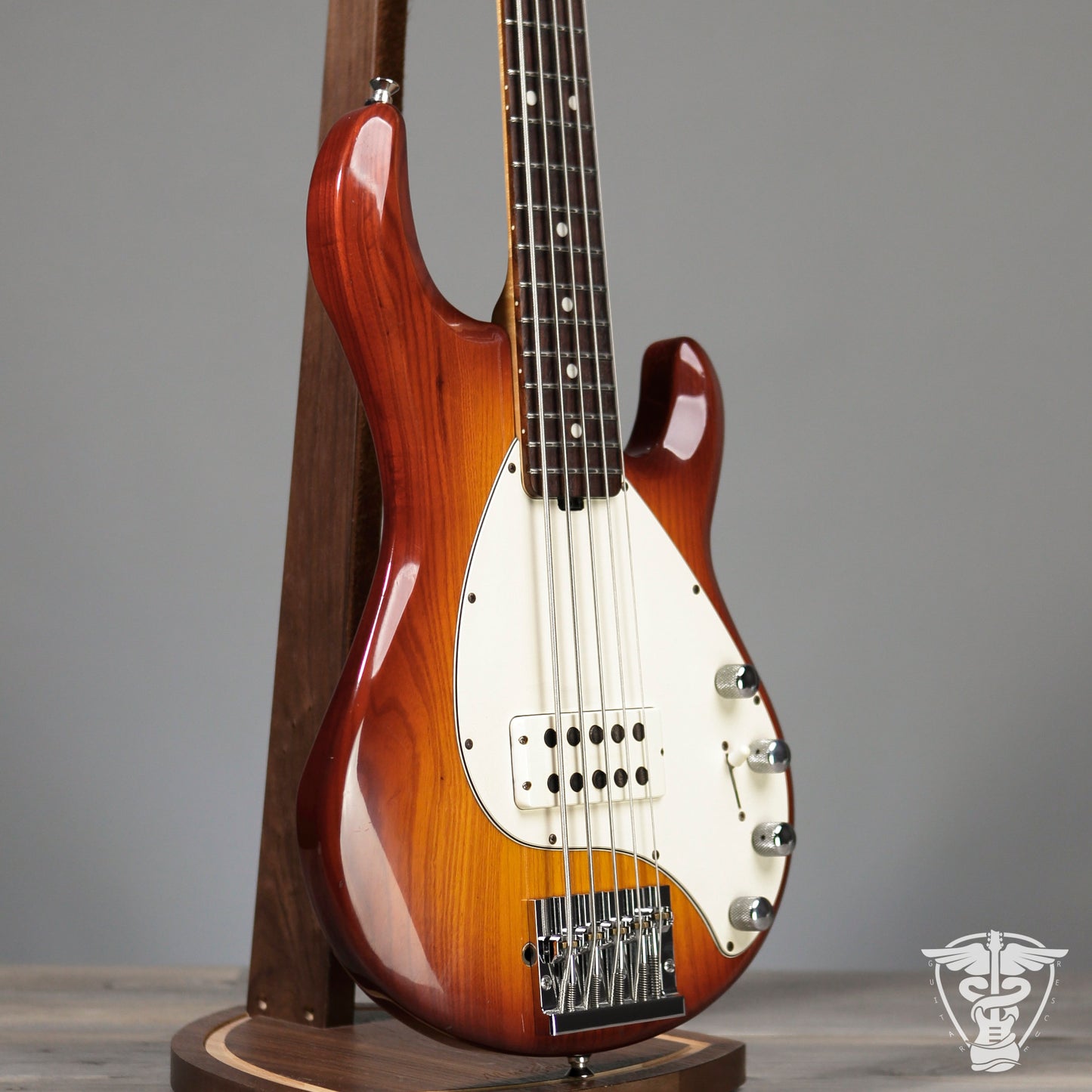 1991 Ernie Ball Music Man Stingray 5 H - 11.16 LBS