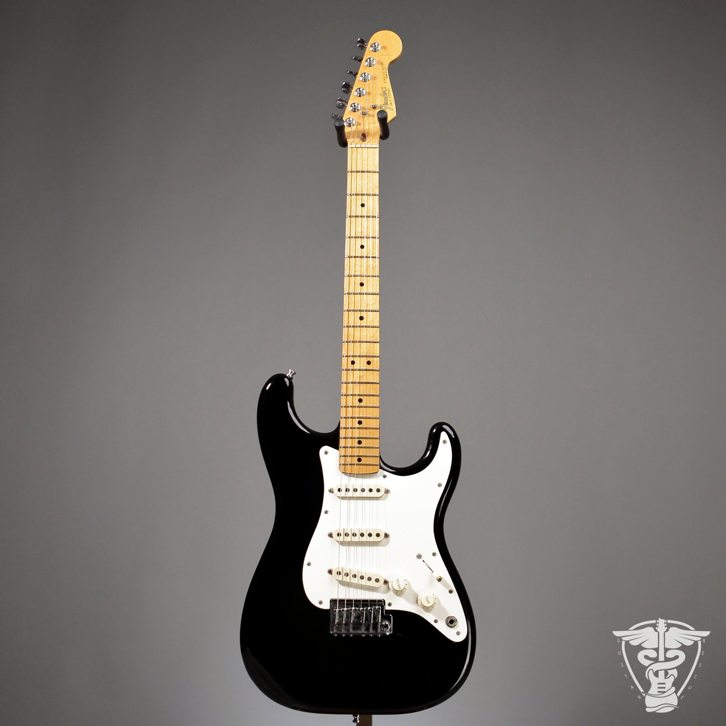 1983-1984 Fender Standard Stratocaster (2-Knob) - 7.68 LBS