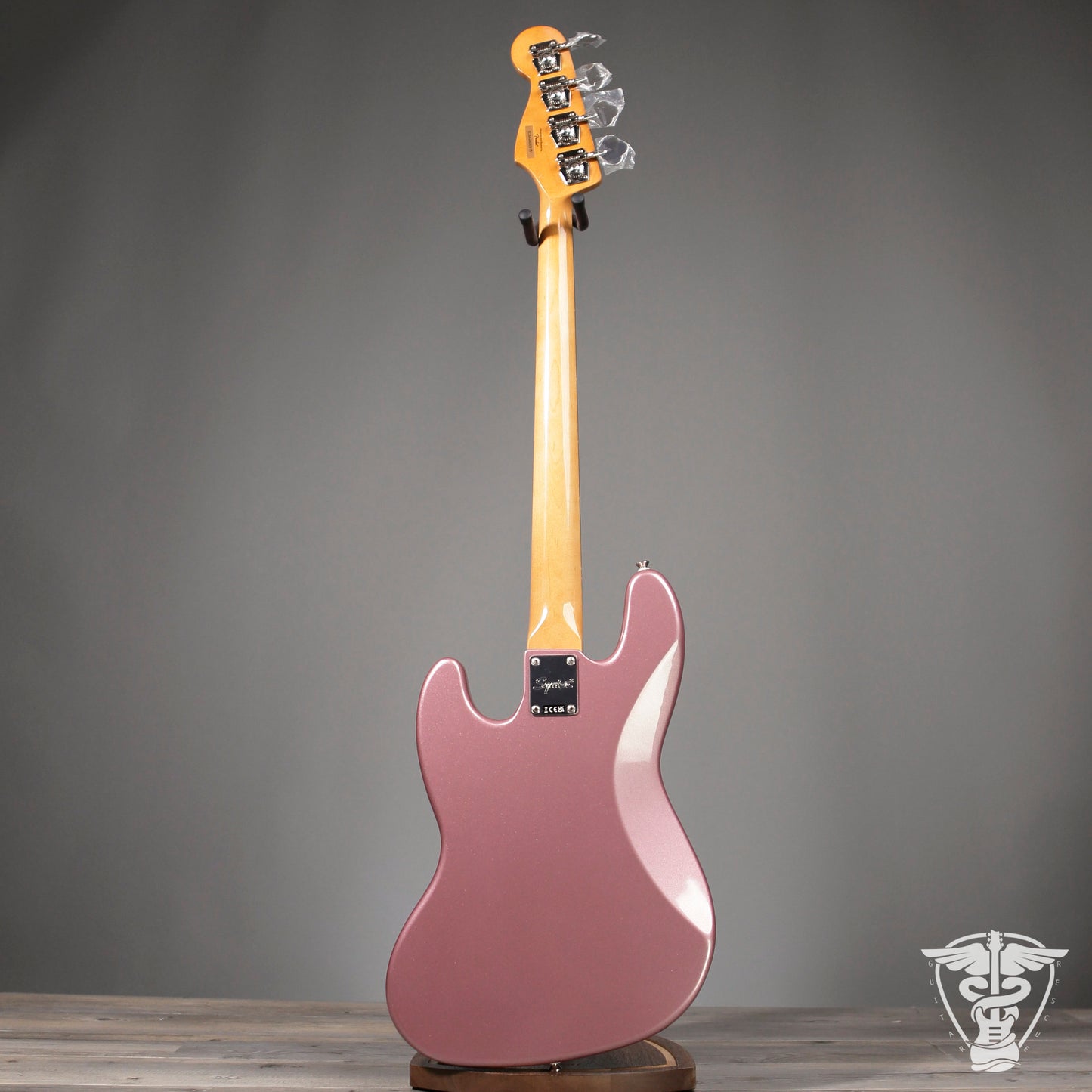 Squier Jazz Bass - Burgundy Mist