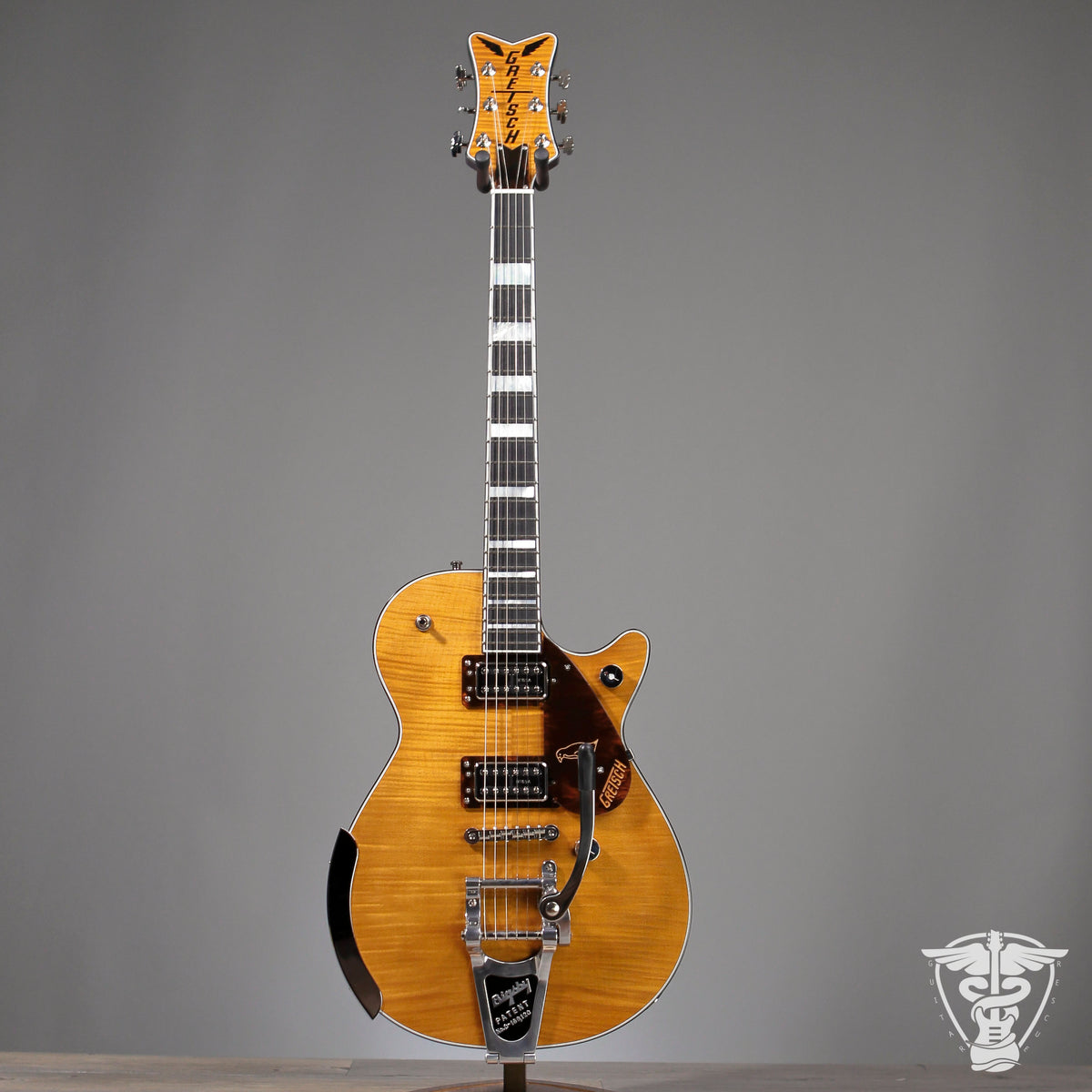 2024 Gretsch G6134TFM-NH Nigel Hendroff Signature Penguin - 8.31 LBS