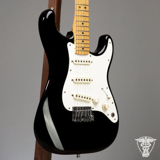 1983-1984 Fender Standard Stratocaster (2-Knob) - 7.68 LBS