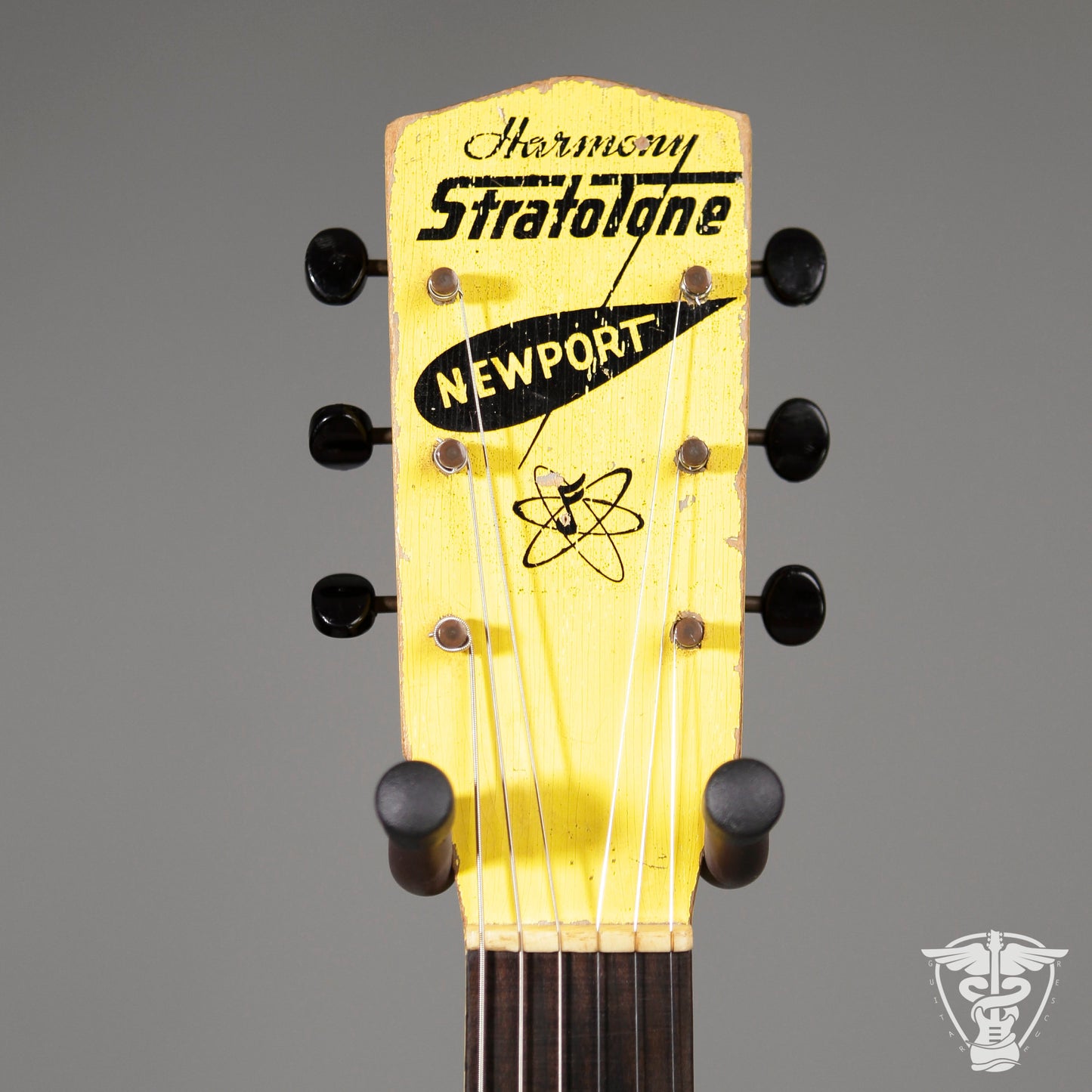 1950s Harmony H-42 Stratotone Newport - 4.87 LBS