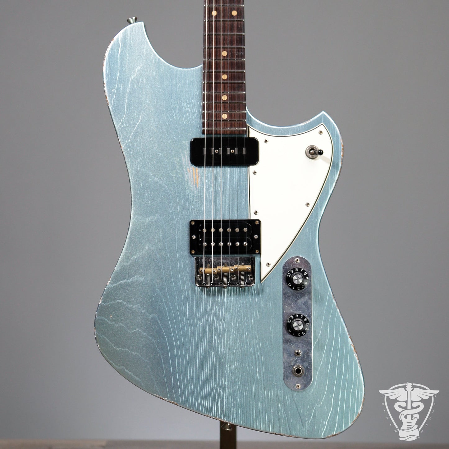 Novo Voltur Ice Metallic Blue - 6.98 LBS