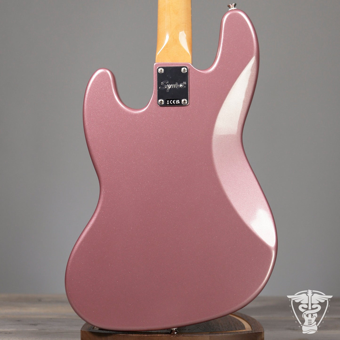 Squier Jazz Bass - Burgundy Mist