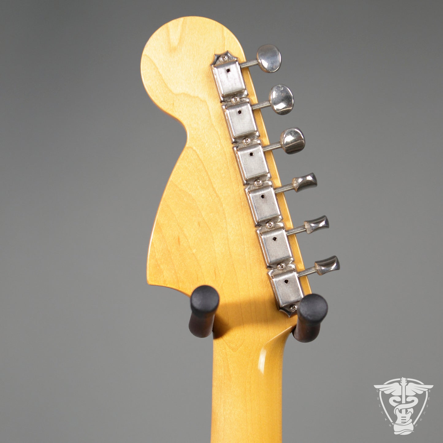 Fender MG-65 Mustang Reissue MIJ - 7.88 LBS