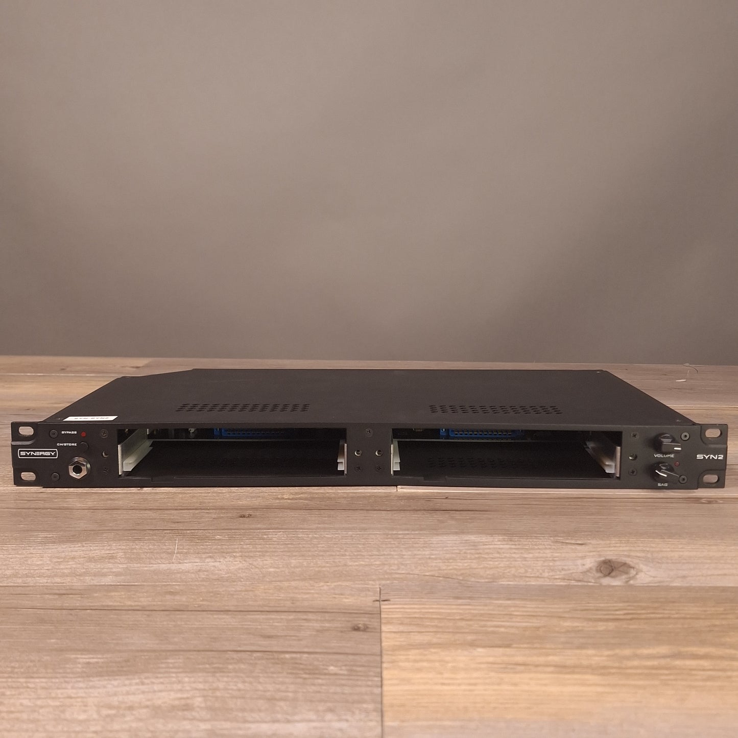 Synergy Rackmount SYN-2 (USED)