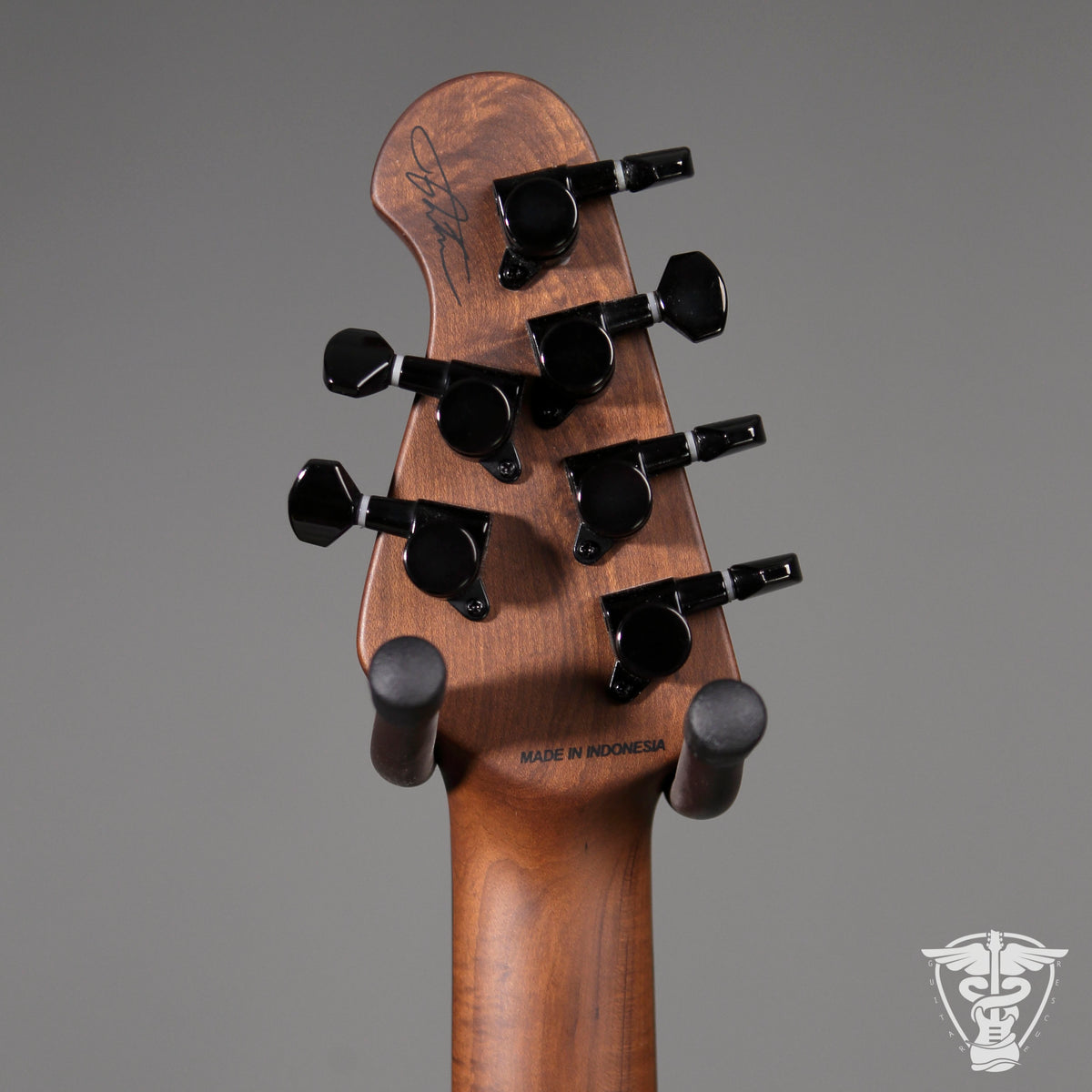 Sterling by Music Man Jason Richardson Cutlass (Kokiri Forest)