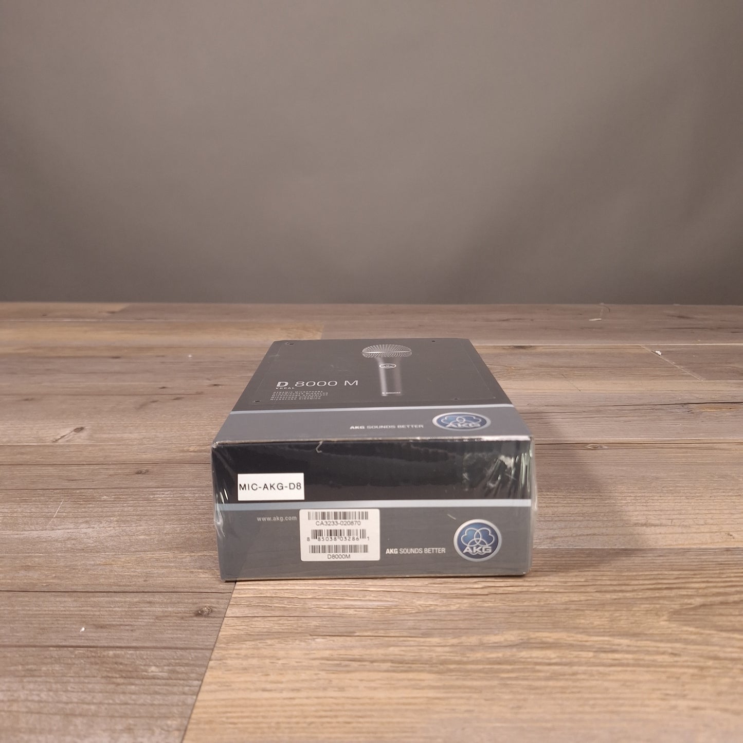 AKG D 8000 M Dynamic Microphone (BRAND NEW)