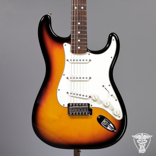 2000 Fender Standard Stratocaster - 7.75 LBS