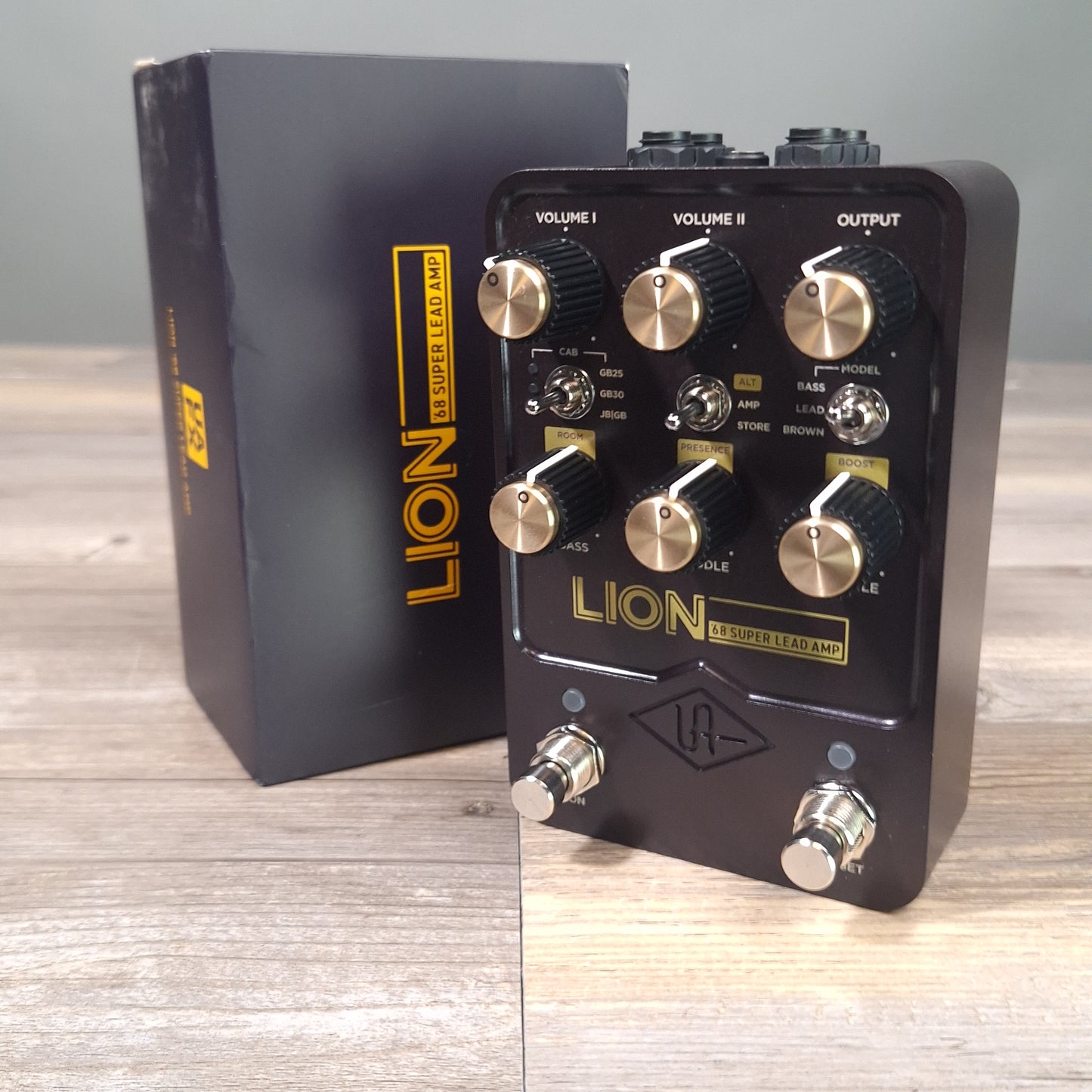 Universal Audio Lion '68 Super Lead Amp (USED)