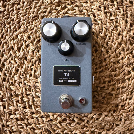 Browne Amplification T4 Fuzz 2020 - Present - Gray