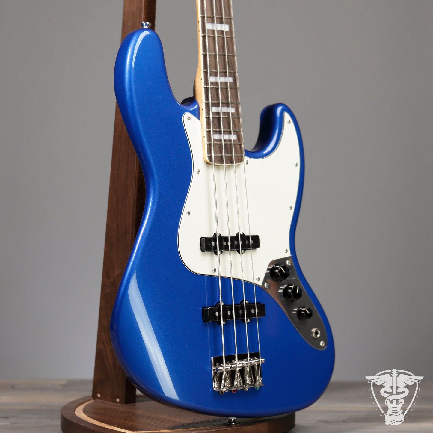 2025 Squier FSR Classic Vibe Late 60s Jazz Bass - 8.72 LBS