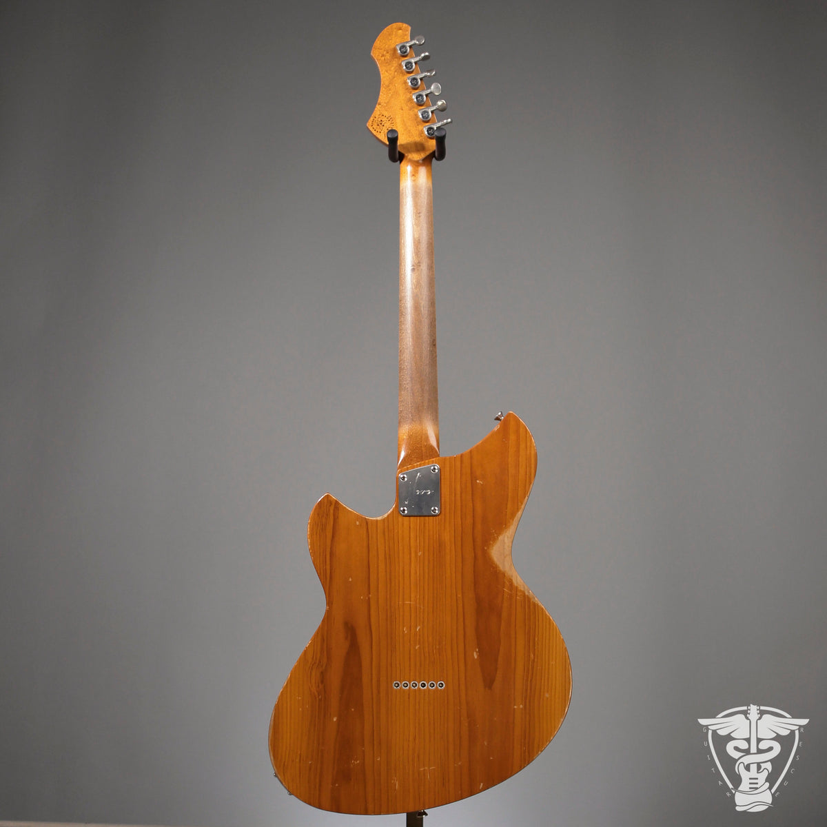 2026 Novo Serus T Butterscotch German Carve