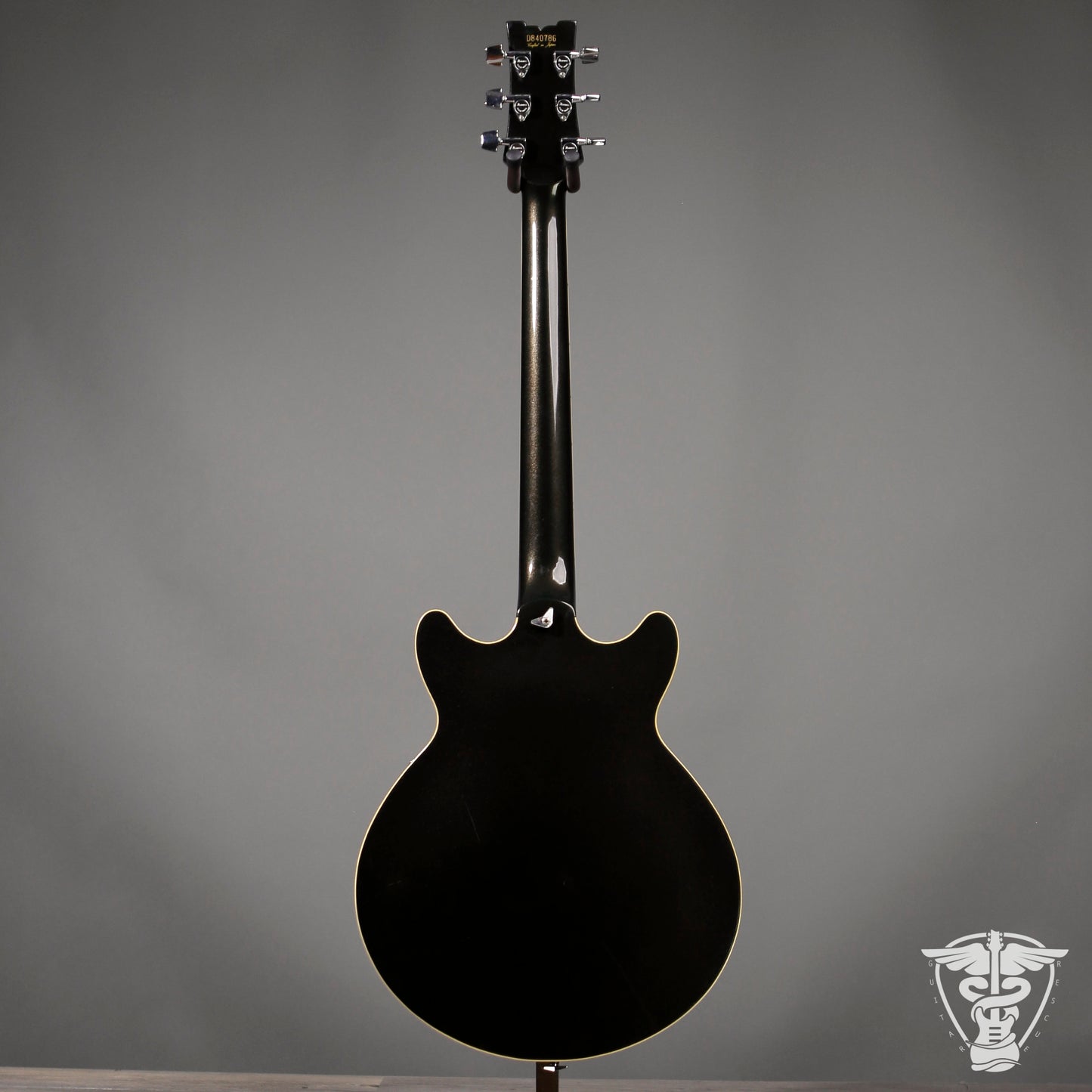 Ibanez AM100 Artist