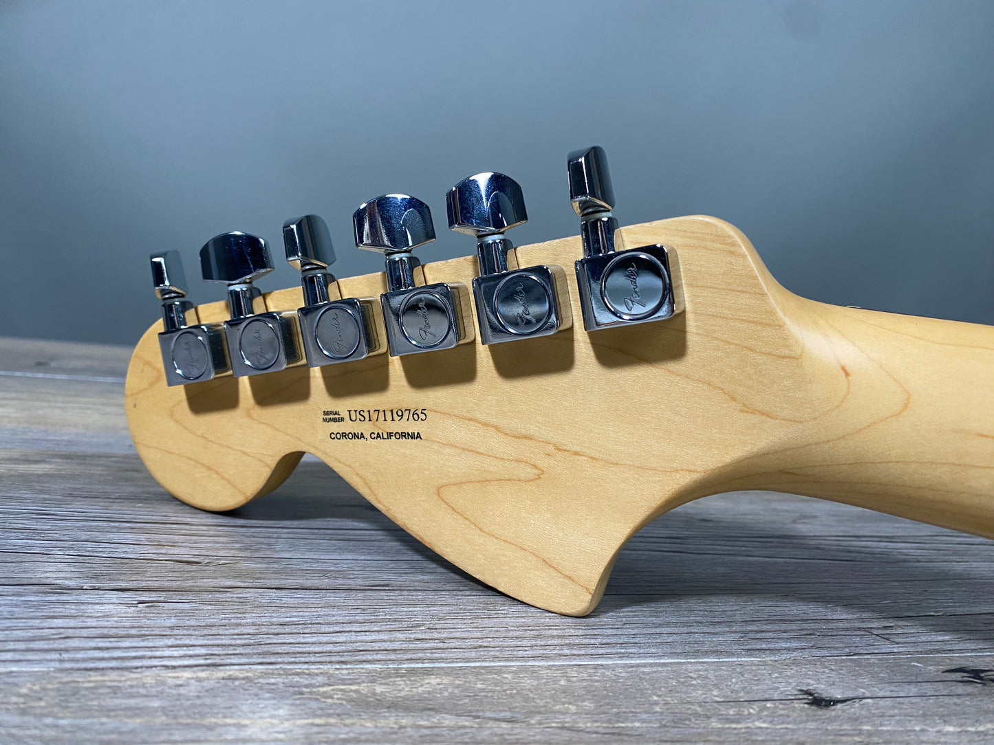 Fender American Highway One Strat Rosewood Neck w/ Tuners