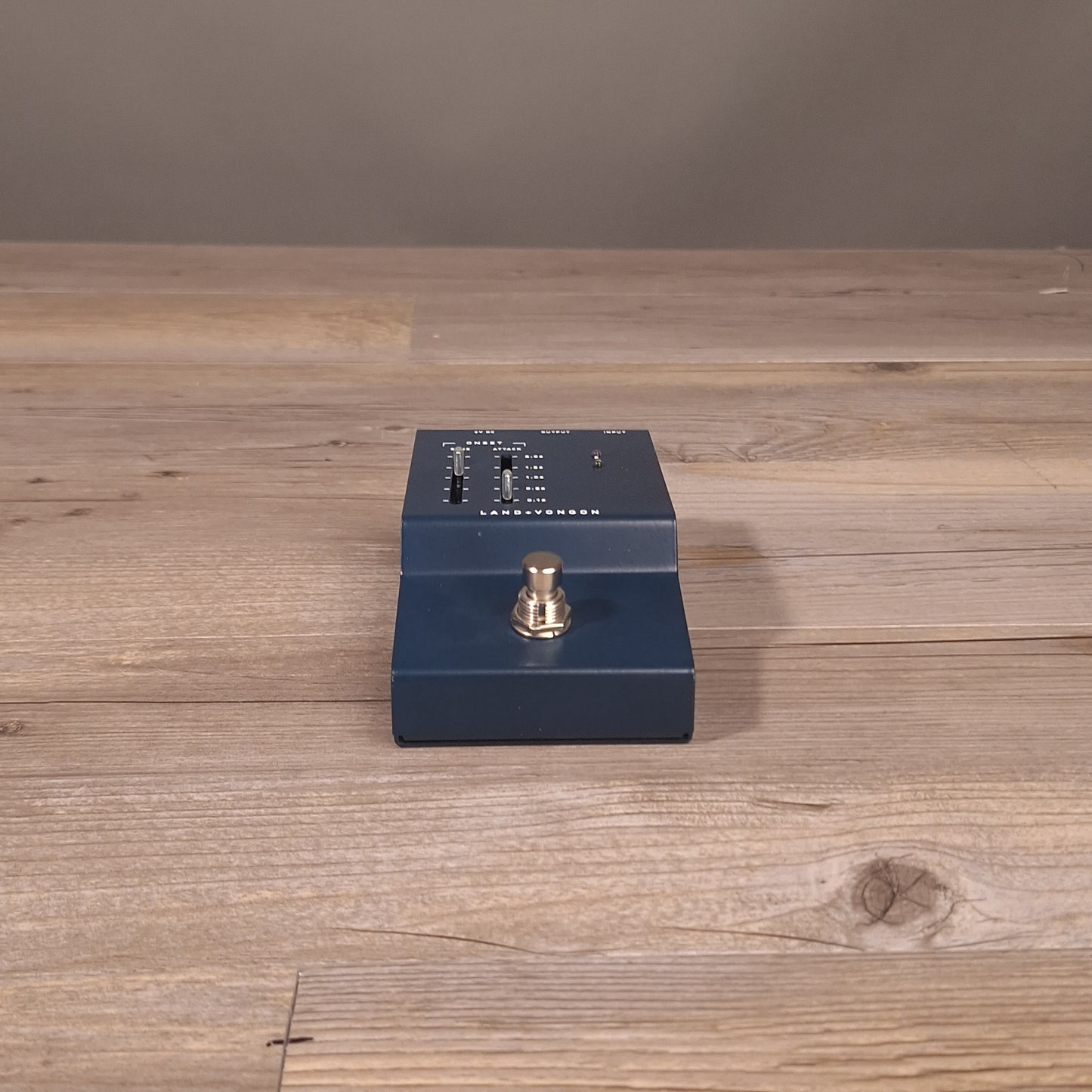 Land Devices / Vongon Onset (USED)