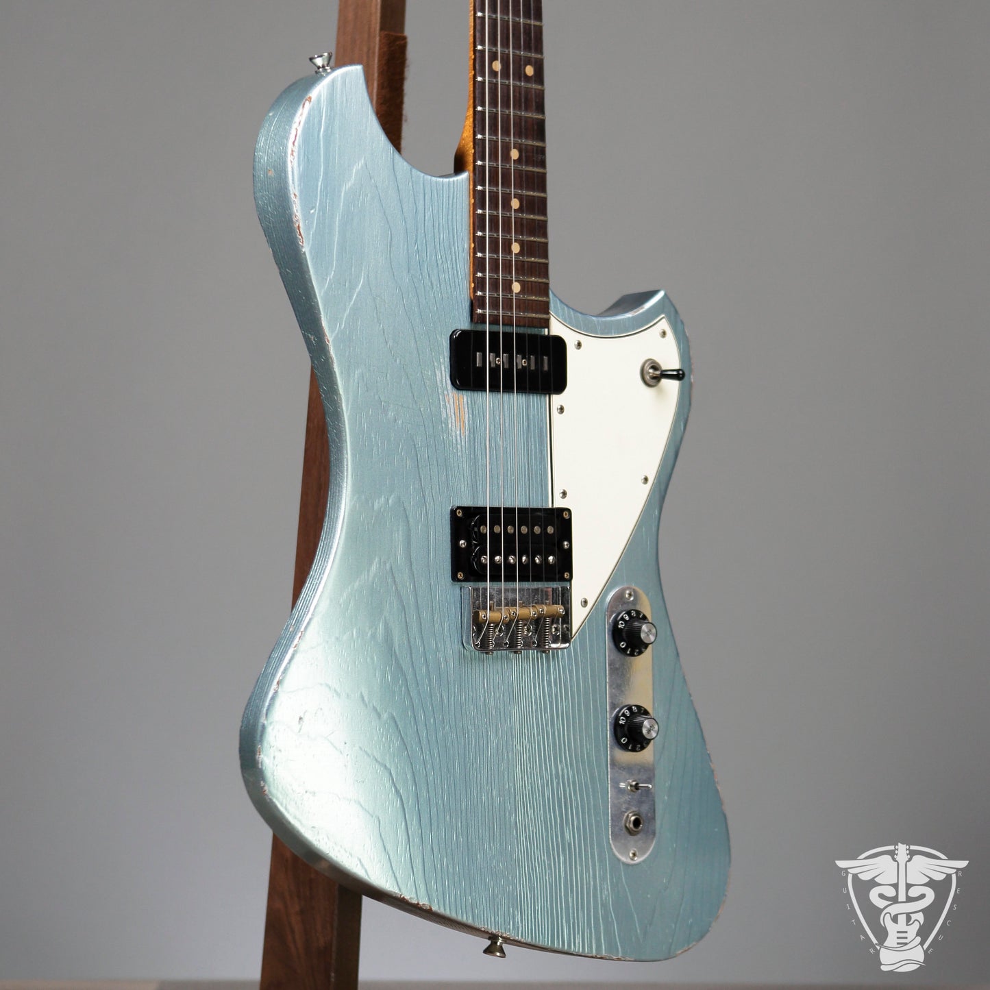 Novo Voltur Ice Metallic Blue - 6.98 LBS