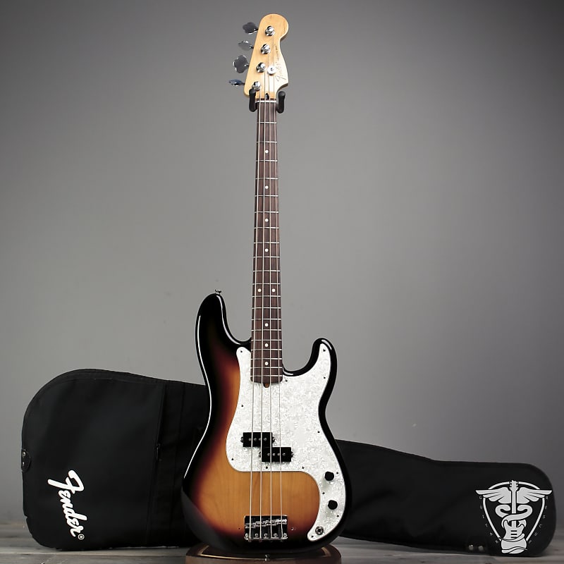 Fender Standard Precision Bass with Rosewood Fretboard 2015 - 8.98 LBS