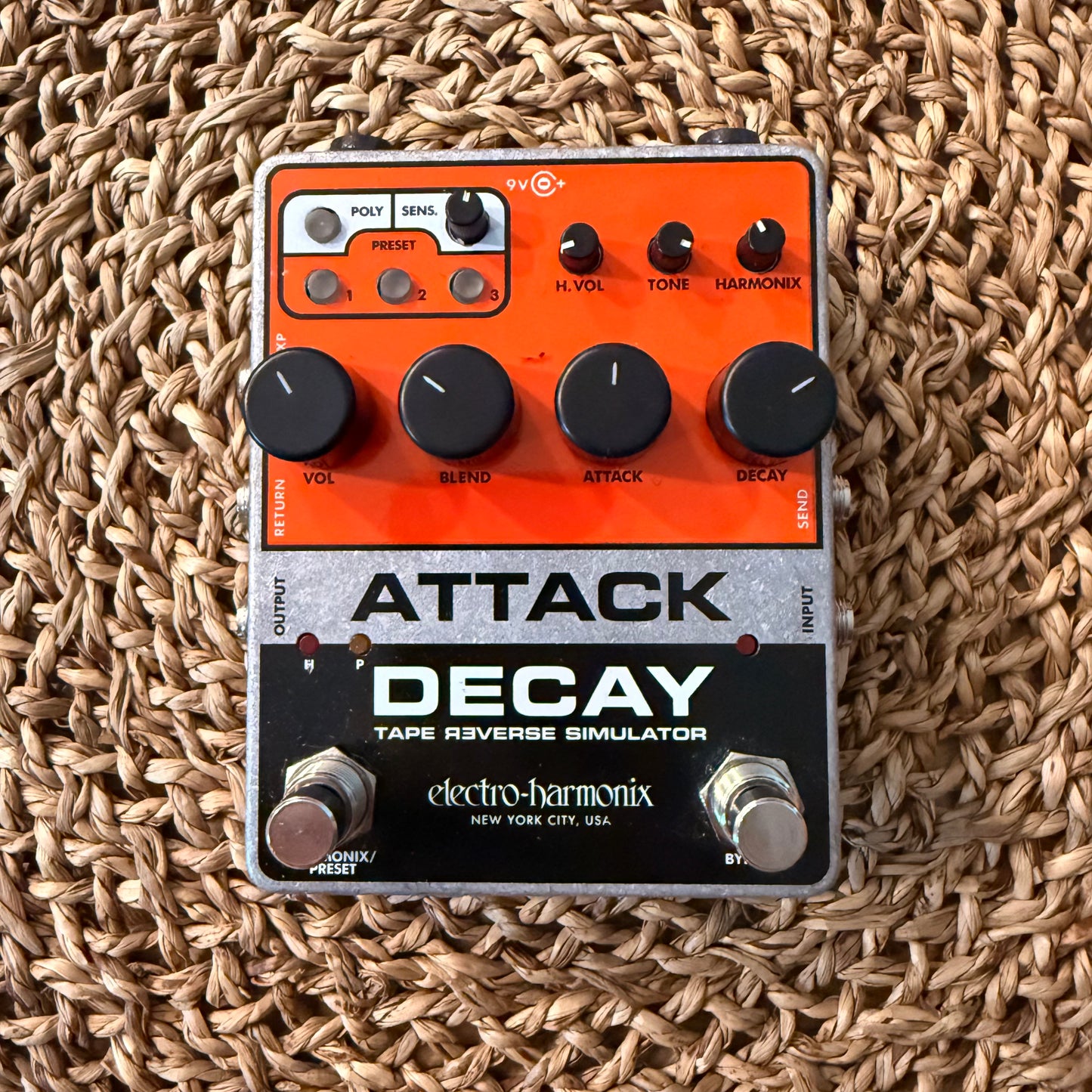 Electro-Harmonix Attack Decay Tape Reverse Simulator (USED)