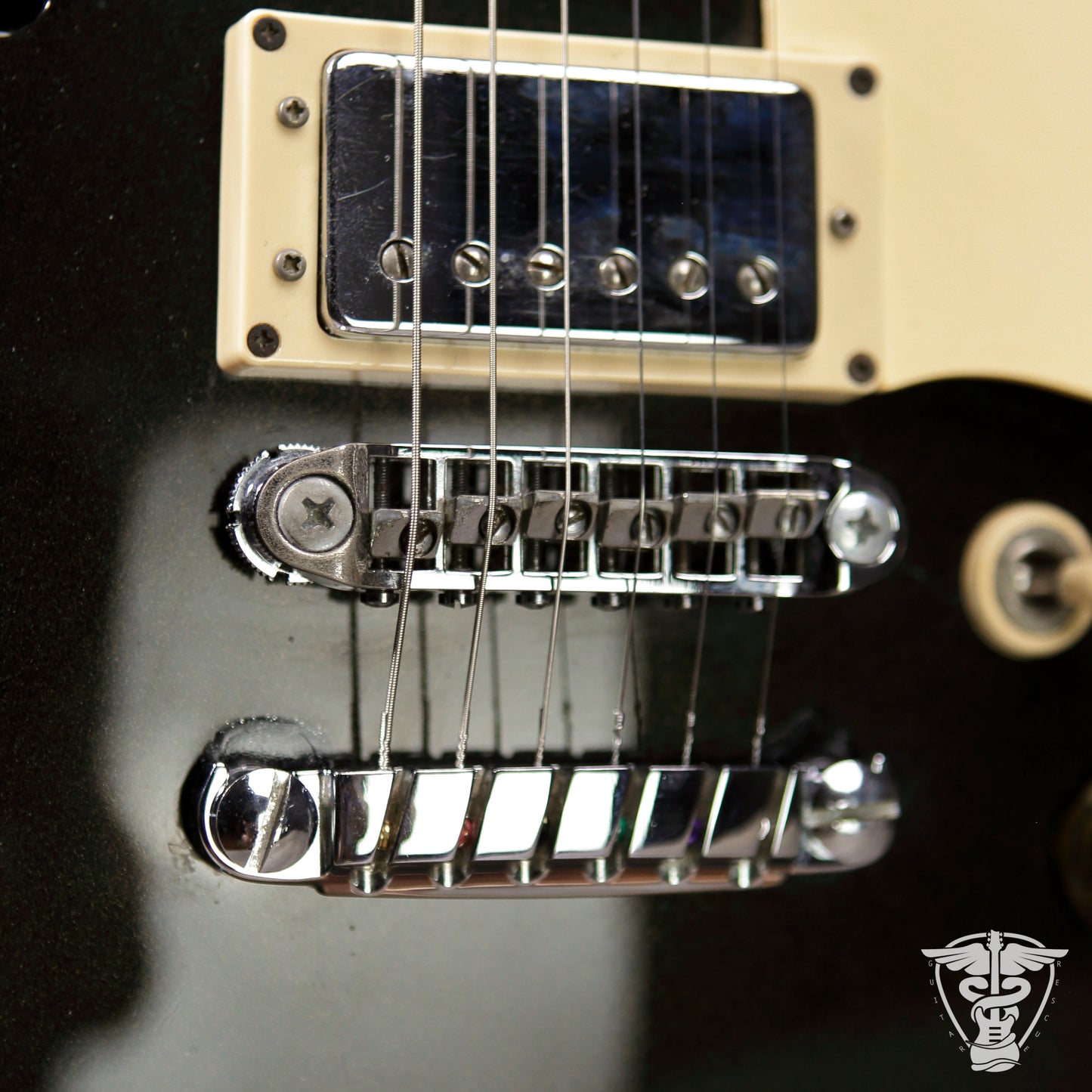 Ibanez AM100 Artist