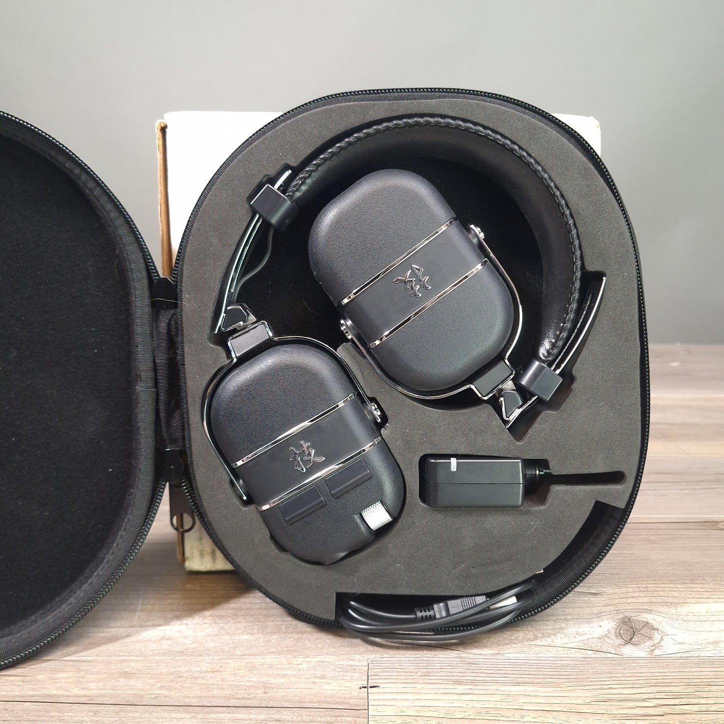 Boss Waza-Air Wireless Guitar/Bass Headset System w/ Case (USED)