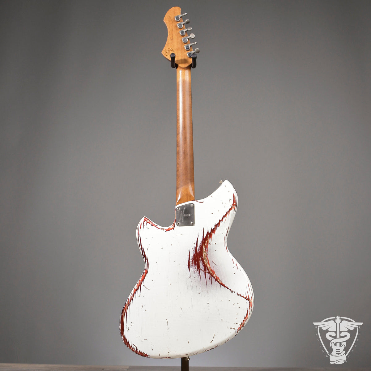 Novo Serus J, Nucleus, 2025 (Olympic White over Candy Apple Red)