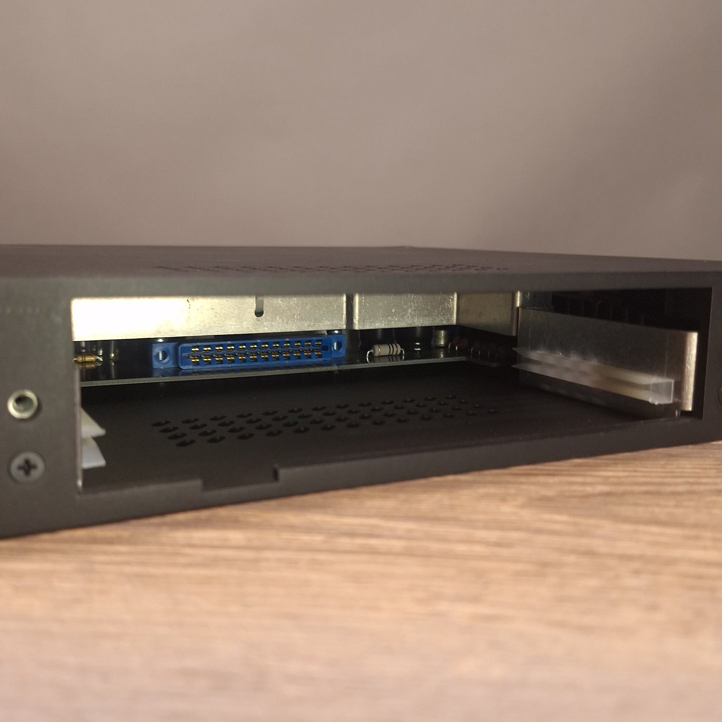Synergy Rackmount SYN-2 (USED)