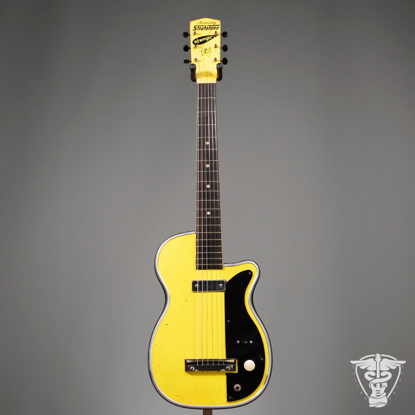 1950s Harmony H-42 Stratotone Newport - 4.87 LBS
