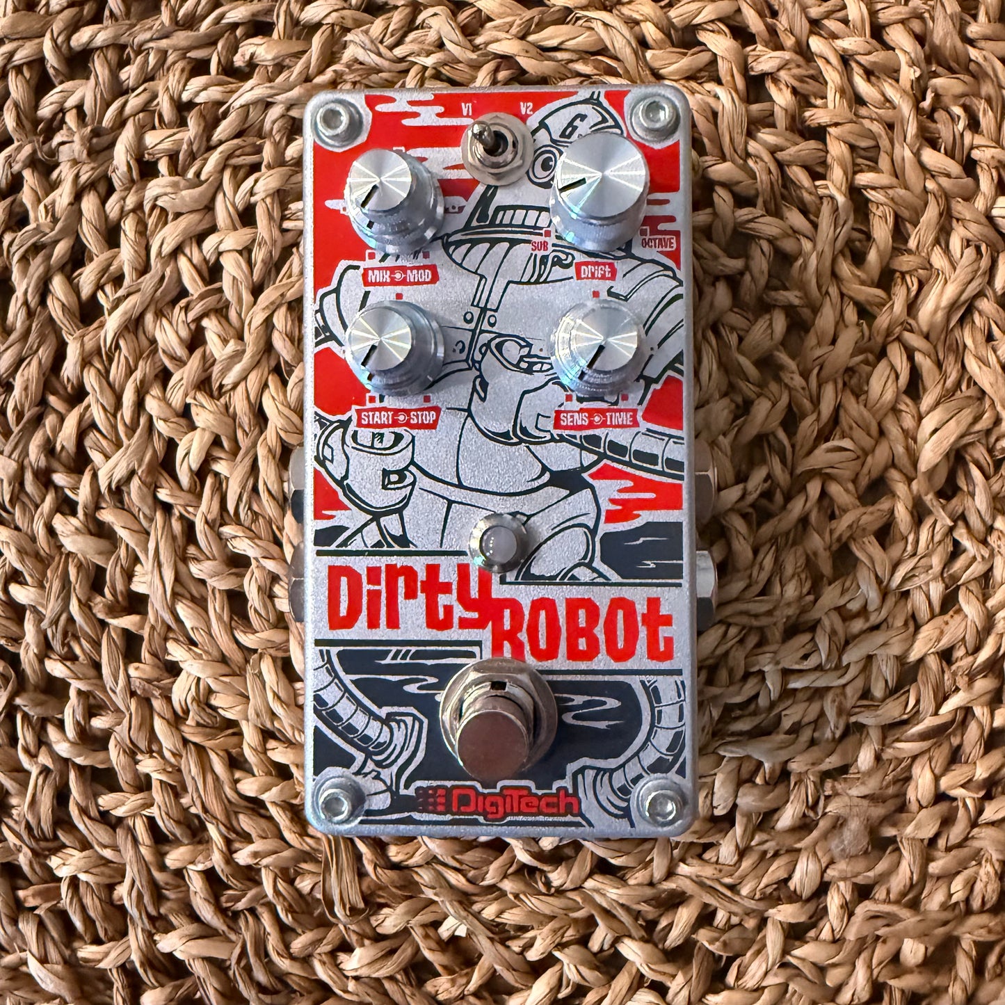 Digitech Dirty  Robot (USED)