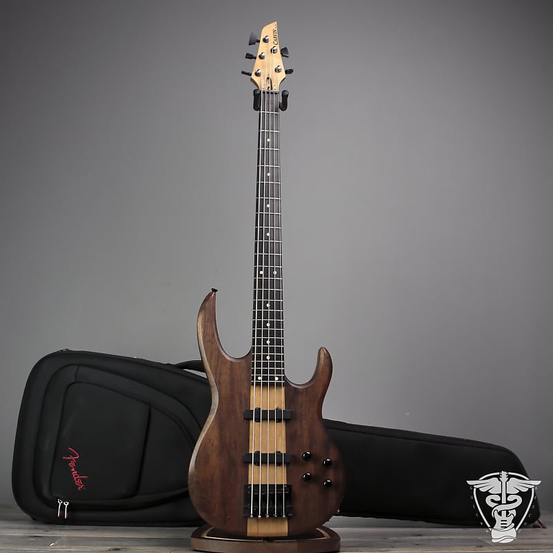 Carvin LB70 Bass - Read Description