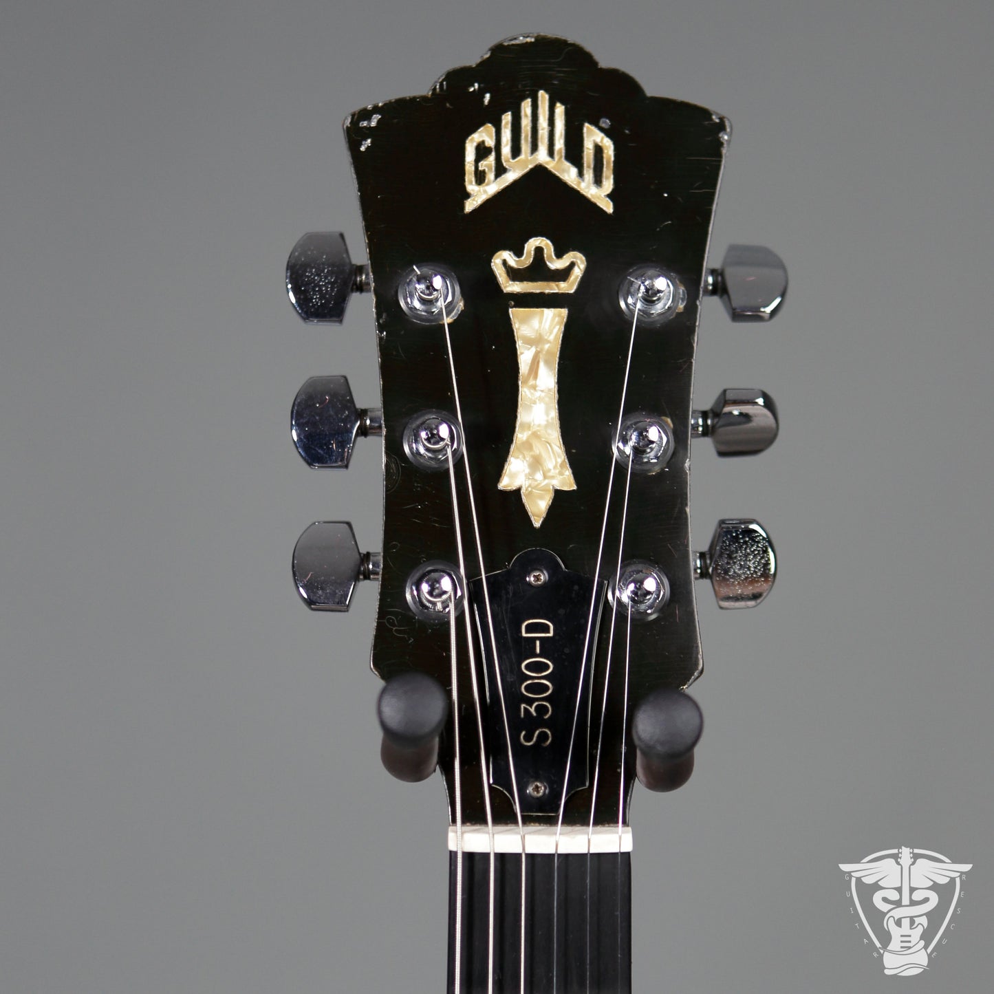 1977 Guild S-300 D - 7.59 LBS