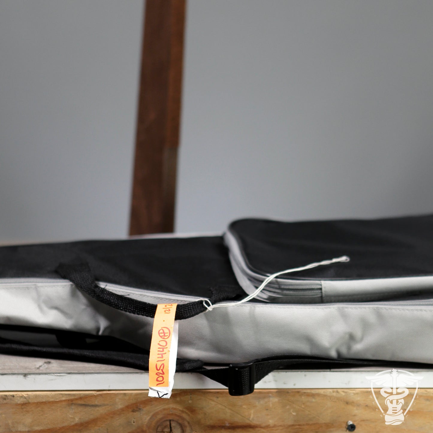 Fender MG-65 Mustang Reissue MIJ - 7.88 LBS