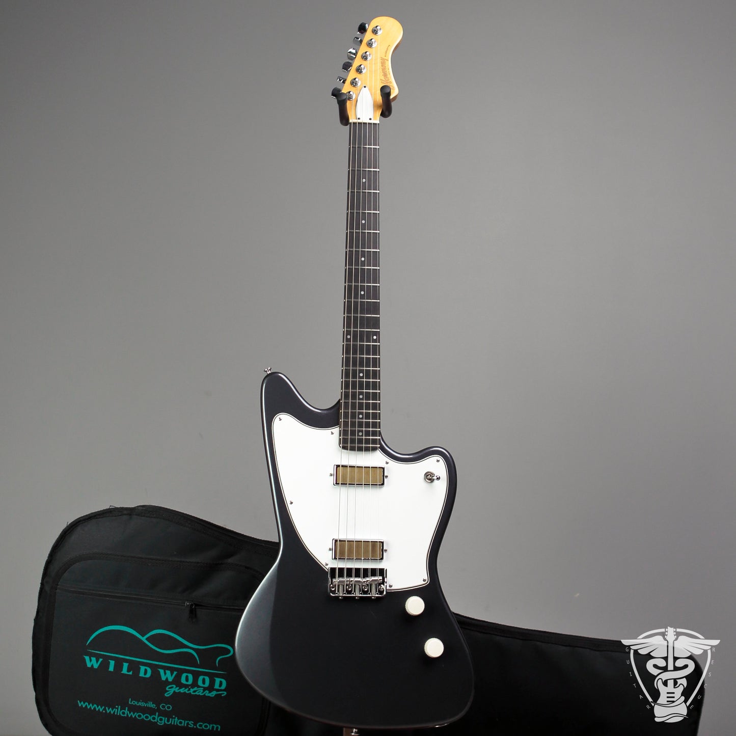 2020 Harmony Silhouette with Ebony Fretboard - 7.43 LBS