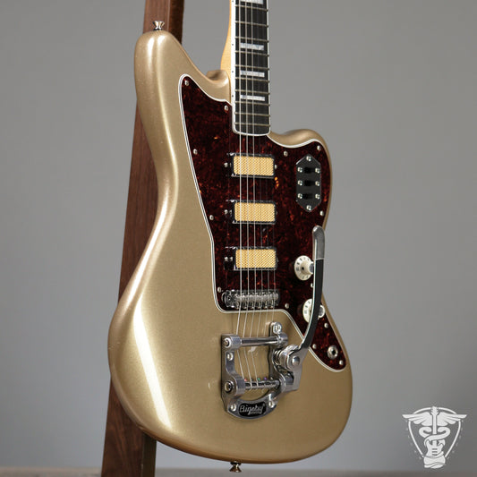 2023 Fender Gold Foil Jazzmaster - 9.19 LBS