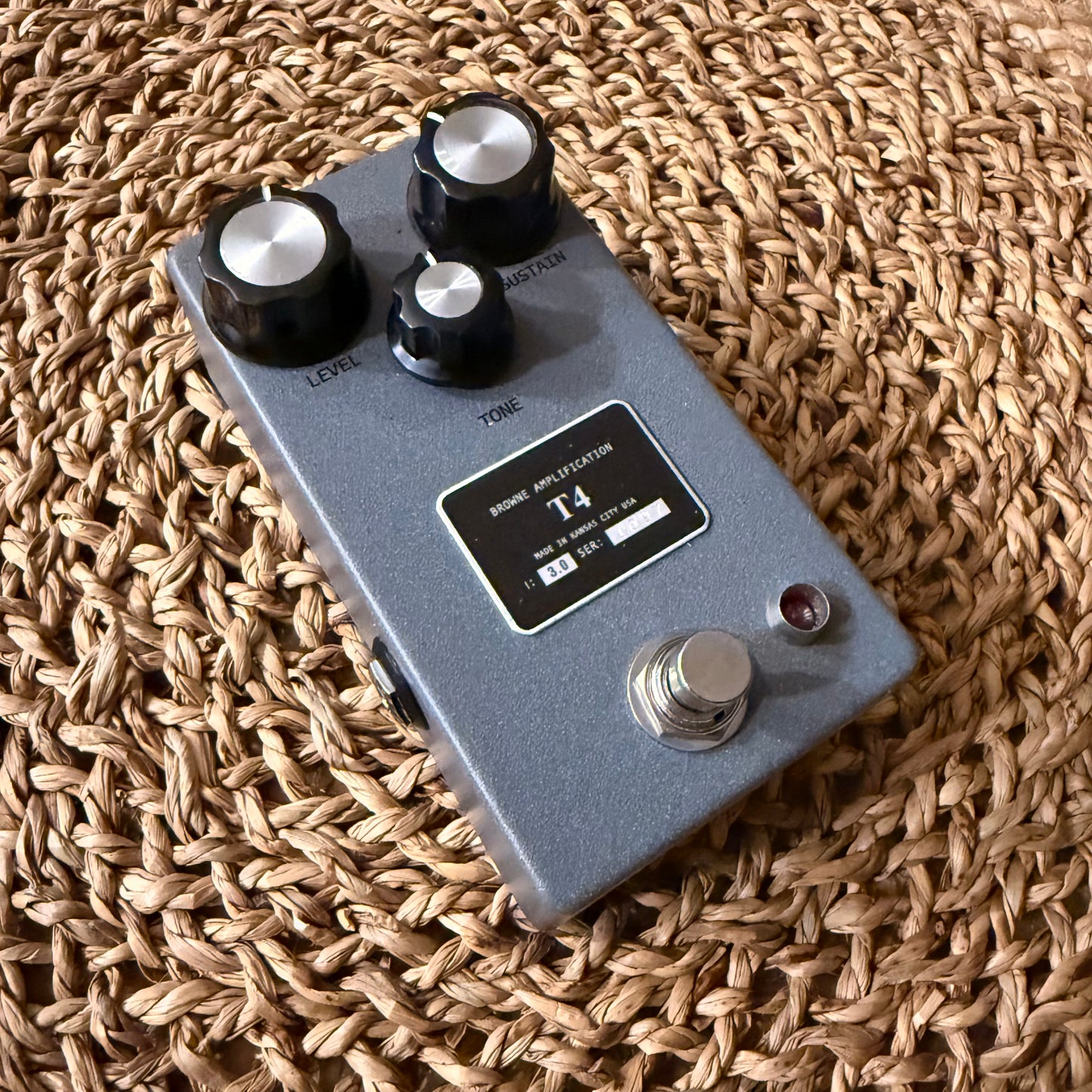 Browne Amplification T4 Fuzz 2020 - Present - Gray