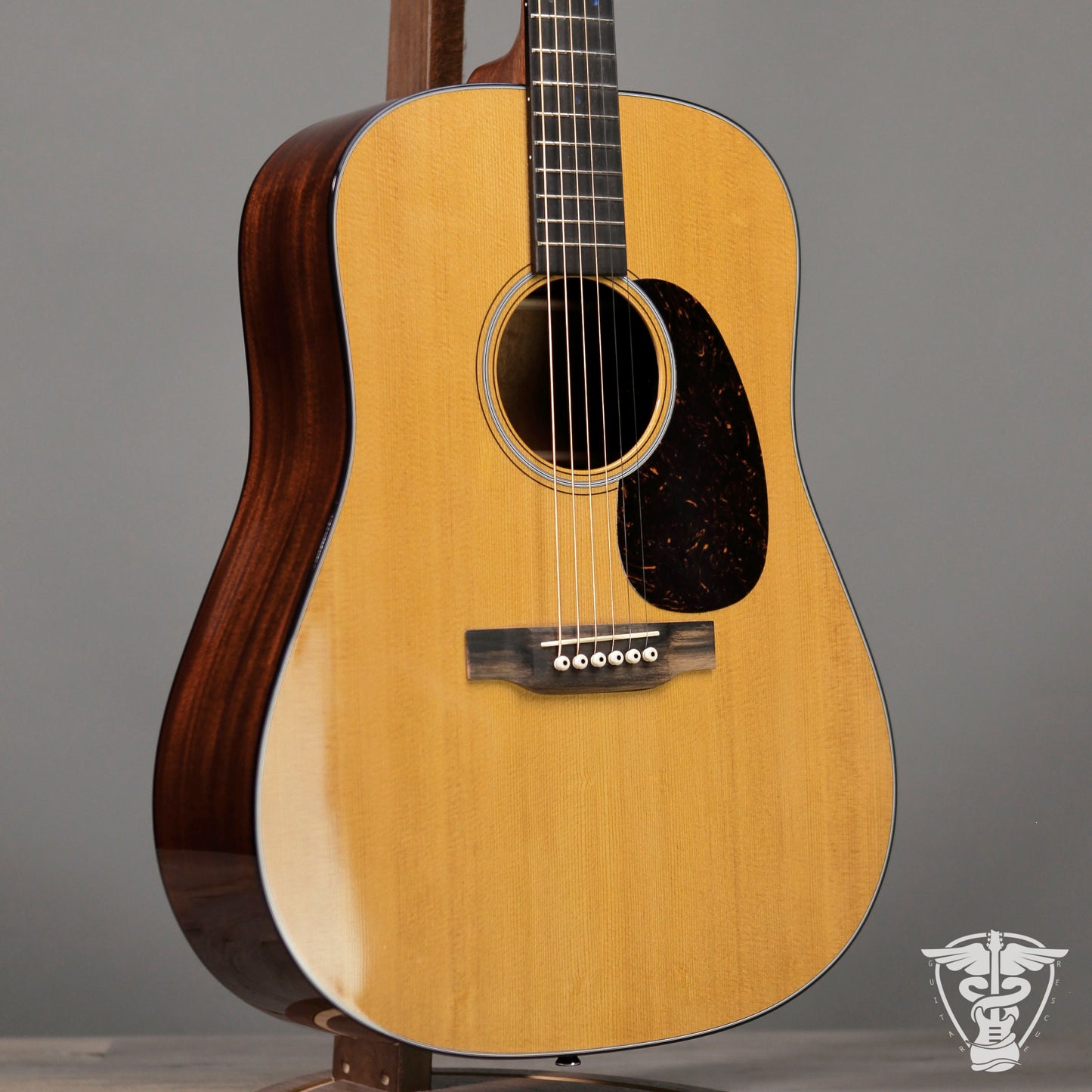 2022 Martin DE Retro Plus Granadillo - 4.61 LBS