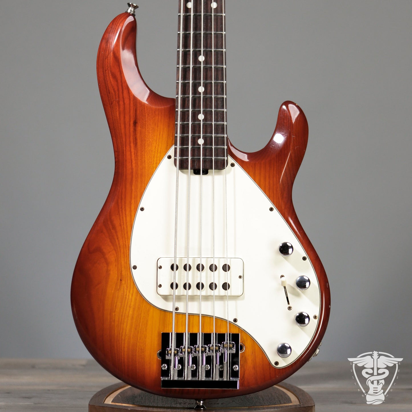 1991 Ernie Ball Music Man Stingray 5 H - 11.16 LBS